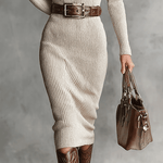 Velira DRESSES Midi Megztinis Suknelė V-Kaklu Slim Fit