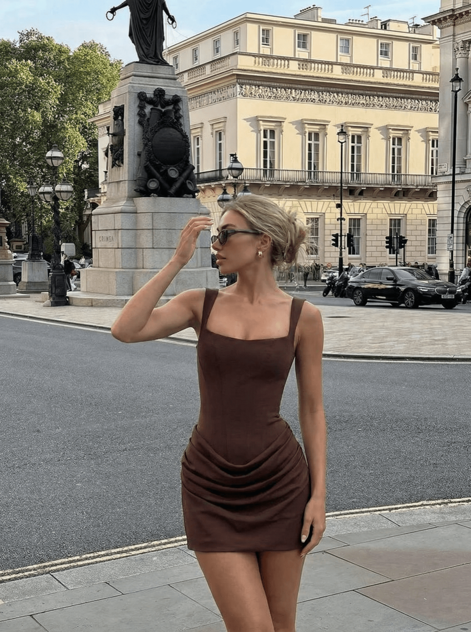 Velira Kakavos Mini Suknelė