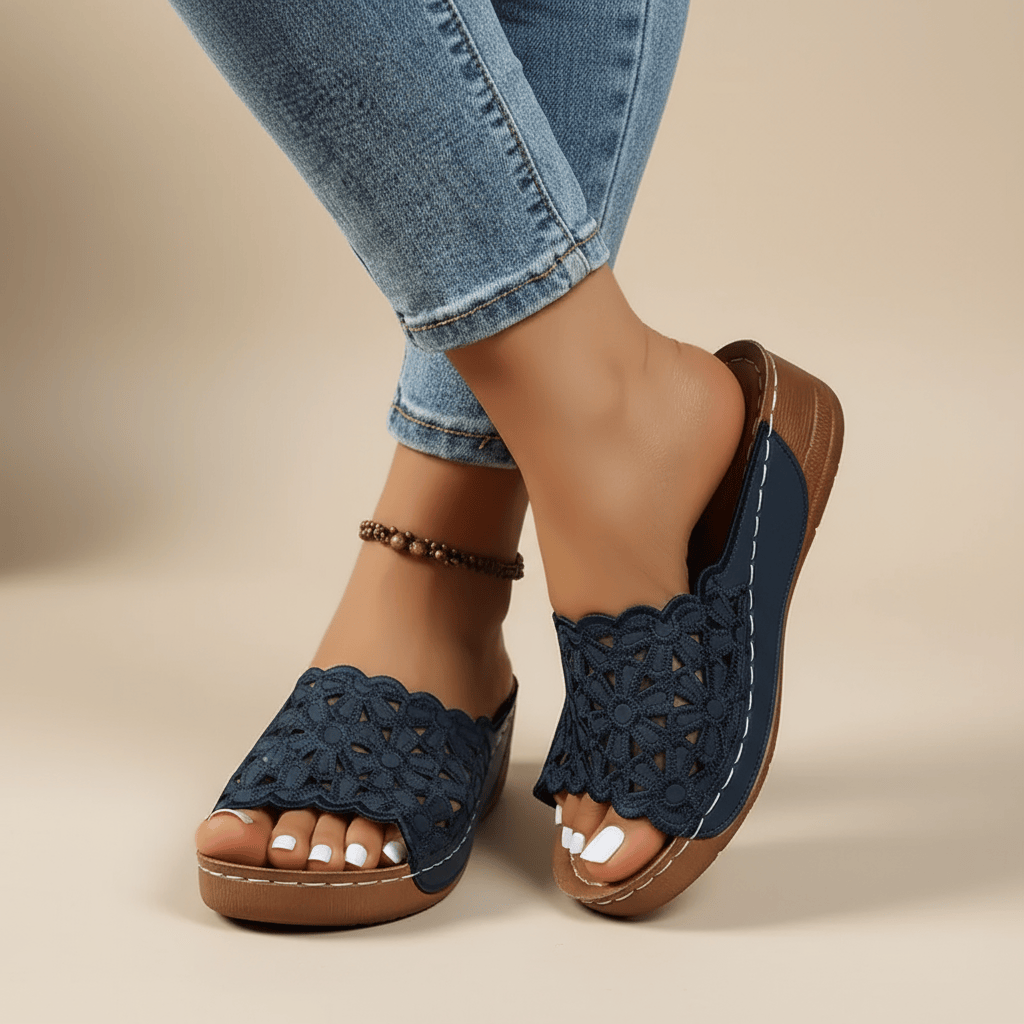 Velira Kleidung & Accessoires Mėlyna / 5 (36EU) Delilah – Ergonominiai sandalai