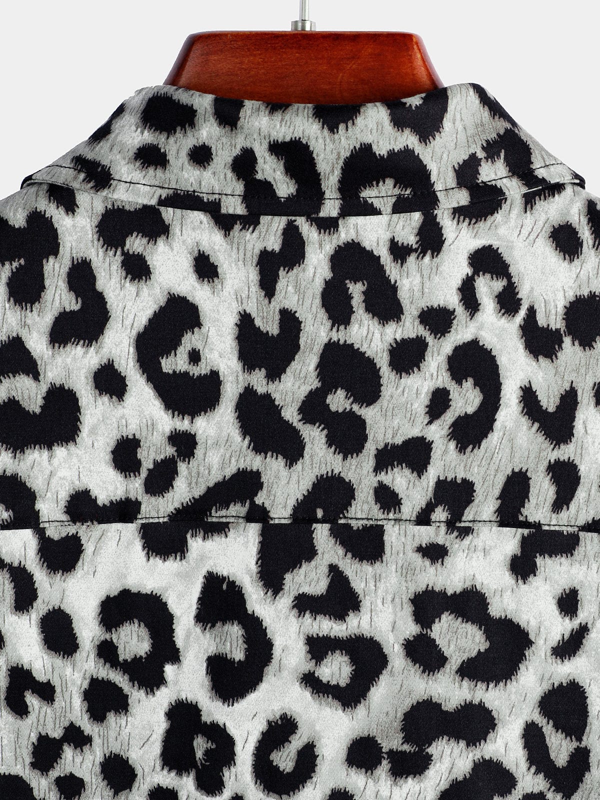 Velira short Vyrų medvilninis marškinis su leopardų raštu